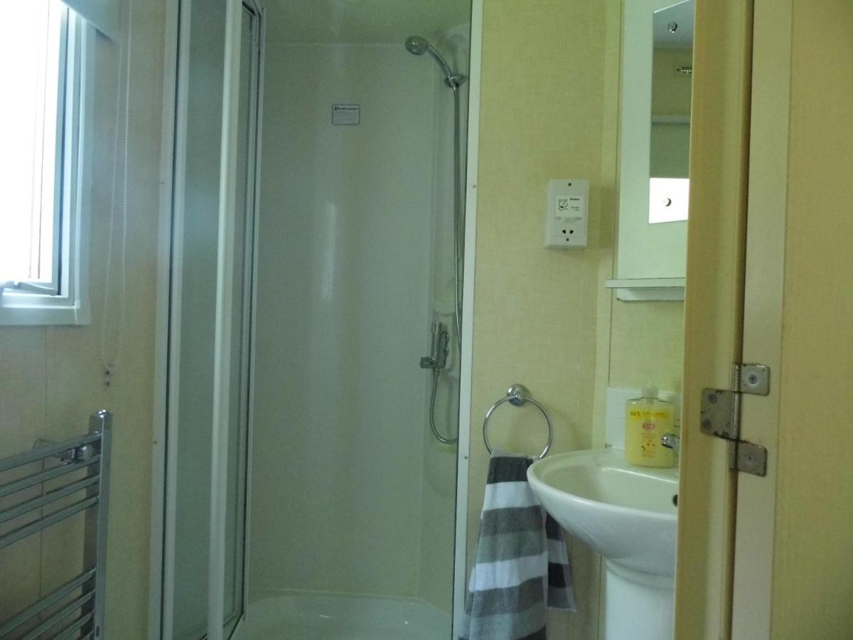 Oakdene -3 Bedroom Caravan Weeley Dış mekan fotoğraf